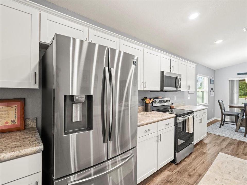 Active With Contract: $358,000 (4 beds, 2 baths, 1707 Square Feet)