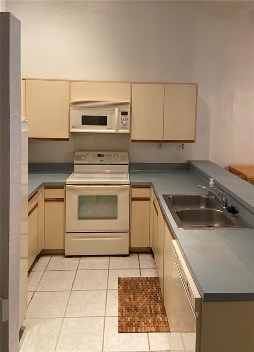 Vendido Recientemente: $219,900 (2 camas, 1 baños, 1190 Pies cuadrados)