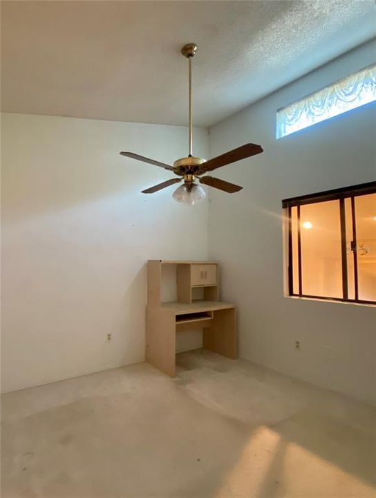 Active With Contract: $219,900 (2 beds, 1 baths, 1190 Square Feet)