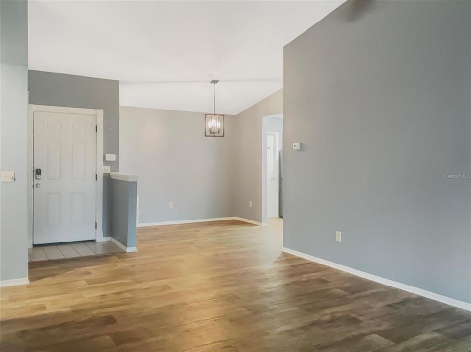 For Sale: $340,000 (3 beds, 2 baths, 1232 Square Feet)