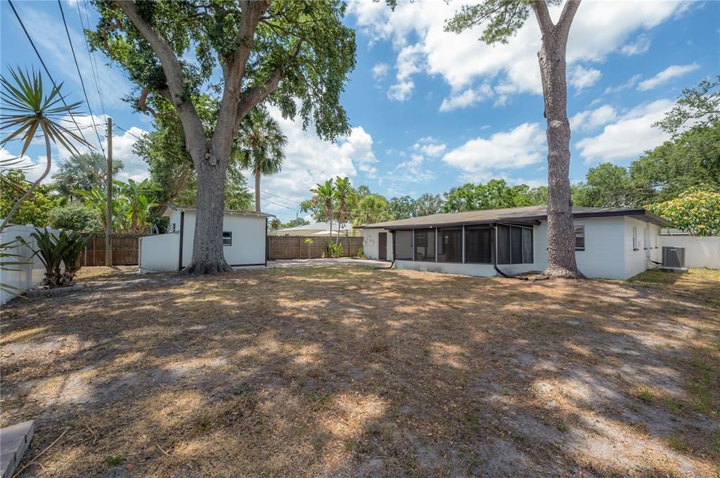 Active With Contract: $550,000 (3 beds, 2 baths, 1626 Square Feet)