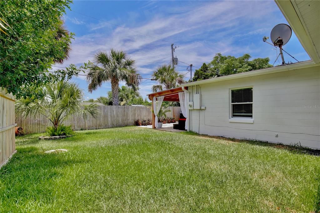 For Sale: $429,000 (3 beds, 2 baths, 1397 Square Feet)