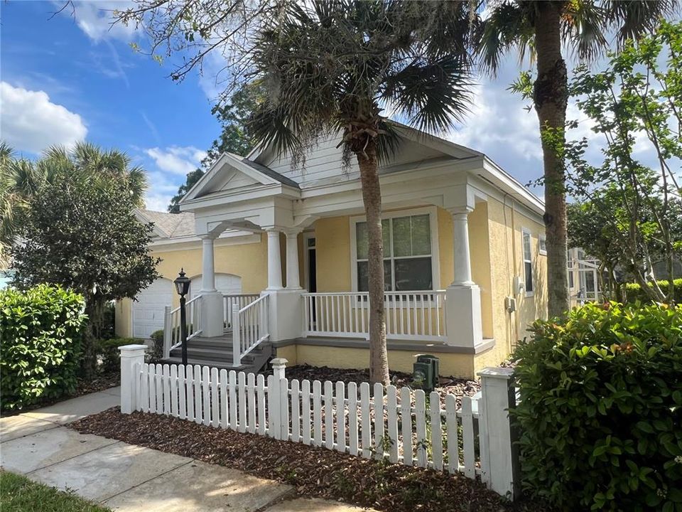 Recently Rented: $2,500 (3 beds, 3 baths, 1757 Square Feet)