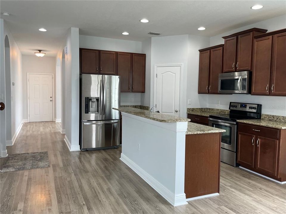 Active With Contract: $2,750 (4 beds, 2 baths, 2186 Square Feet)