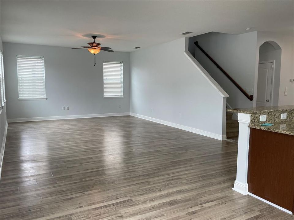 Active With Contract: $2,750 (4 beds, 2 baths, 2186 Square Feet)