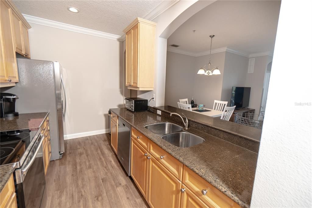 Active With Contract: $365,000 (3 beds, 2 baths, 1332 Square Feet)