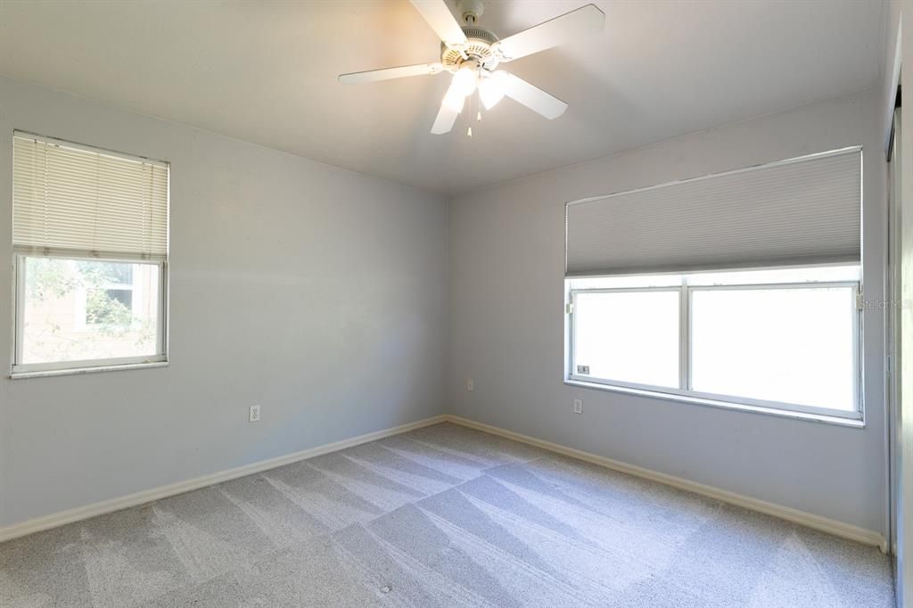 Active With Contract: $197,500 (2 beds, 2 baths, 1176 Square Feet)