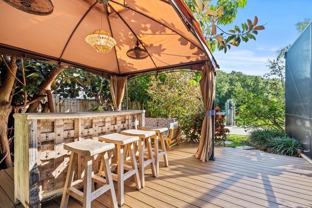 Outdoor bar area for entertaining