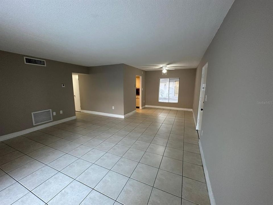 Recently Rented: $1,550 (2 beds, 2 baths, 920 Square Feet)