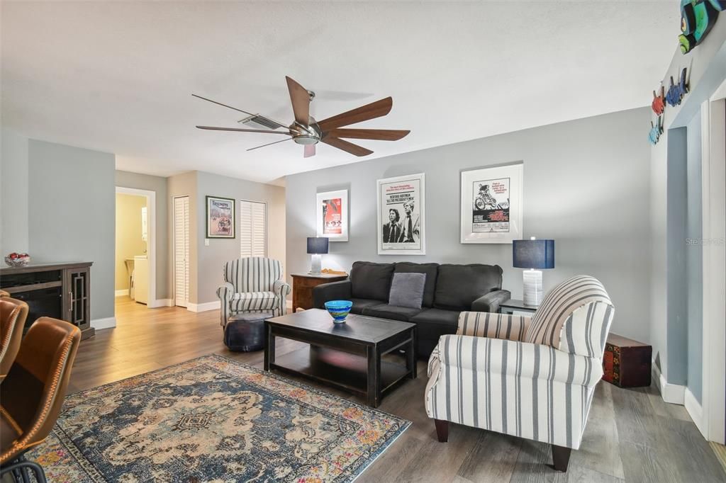 Recently Sold: $675,000 (3 beds, 2 baths, 1861 Square Feet)