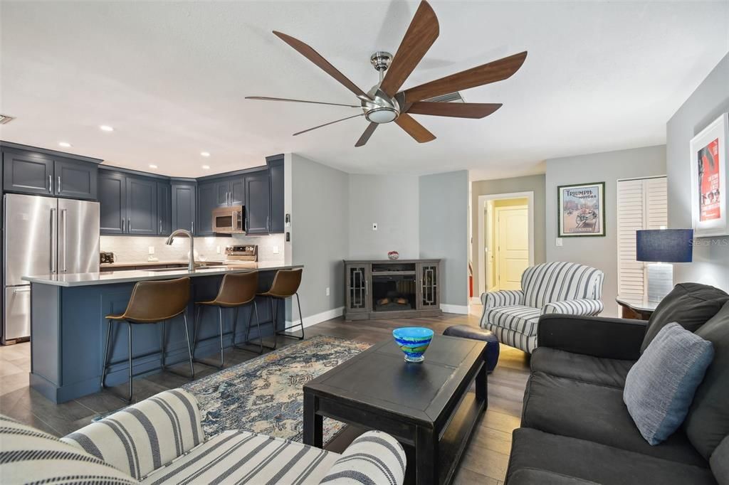 Recently Sold: $675,000 (3 beds, 2 baths, 1861 Square Feet)