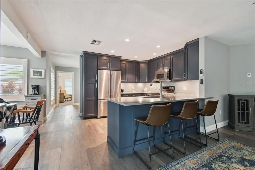 Recently Sold: $675,000 (3 beds, 2 baths, 1861 Square Feet)