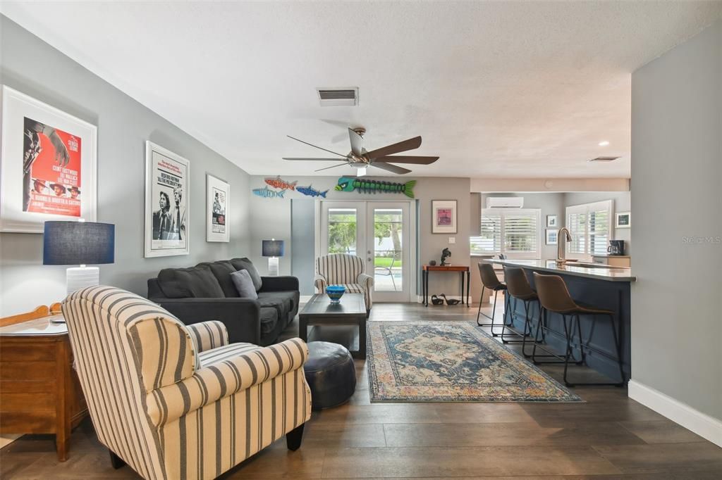 Recently Sold: $675,000 (3 beds, 2 baths, 1861 Square Feet)