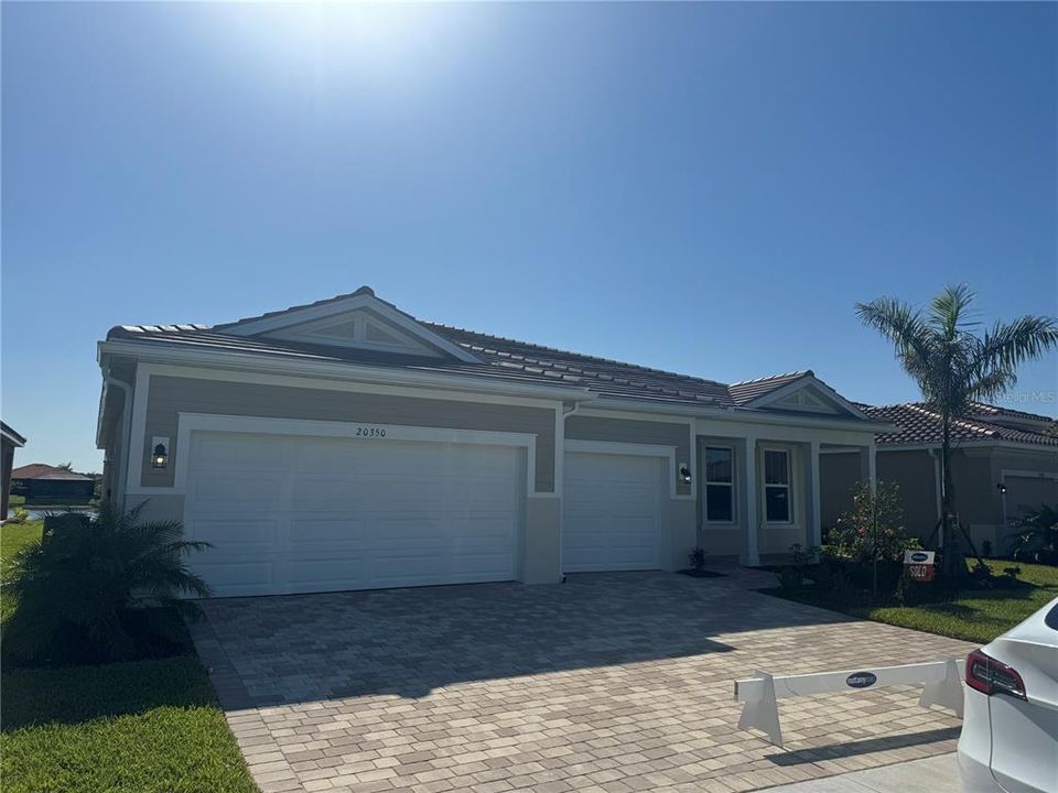 Recently Sold: $694,102 (3 beds, 3 baths, 2626 Square Feet)