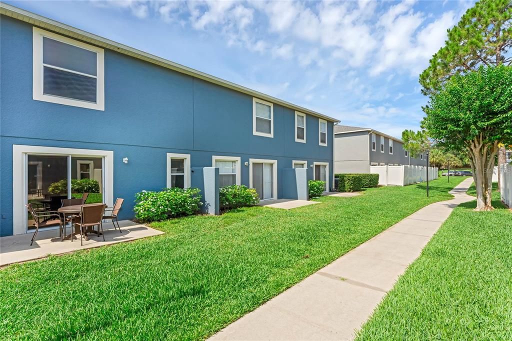 Active With Contract: $355,000 (3 beds, 2 baths, 1476 Square Feet)
