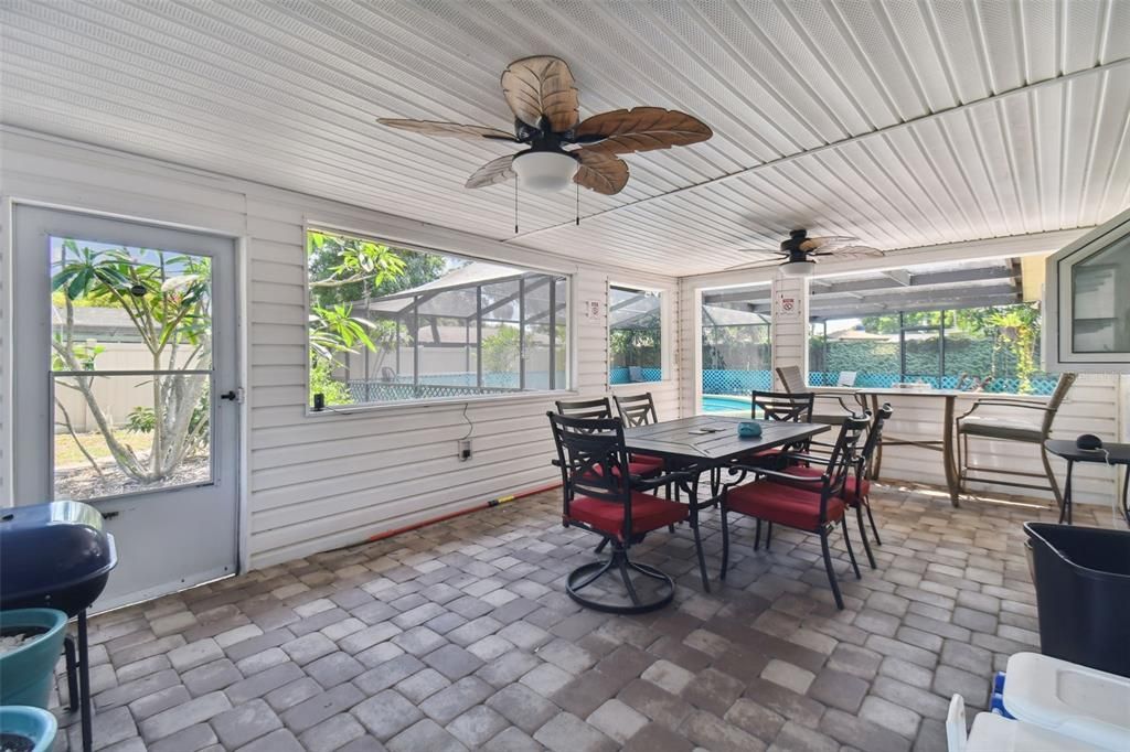 Active With Contract: $449,999 (4 beds, 2 baths, 1958 Square Feet)