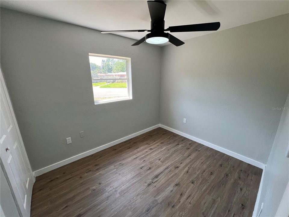 For Sale: $299,300 (3 beds, 2 baths, 1280 Square Feet)