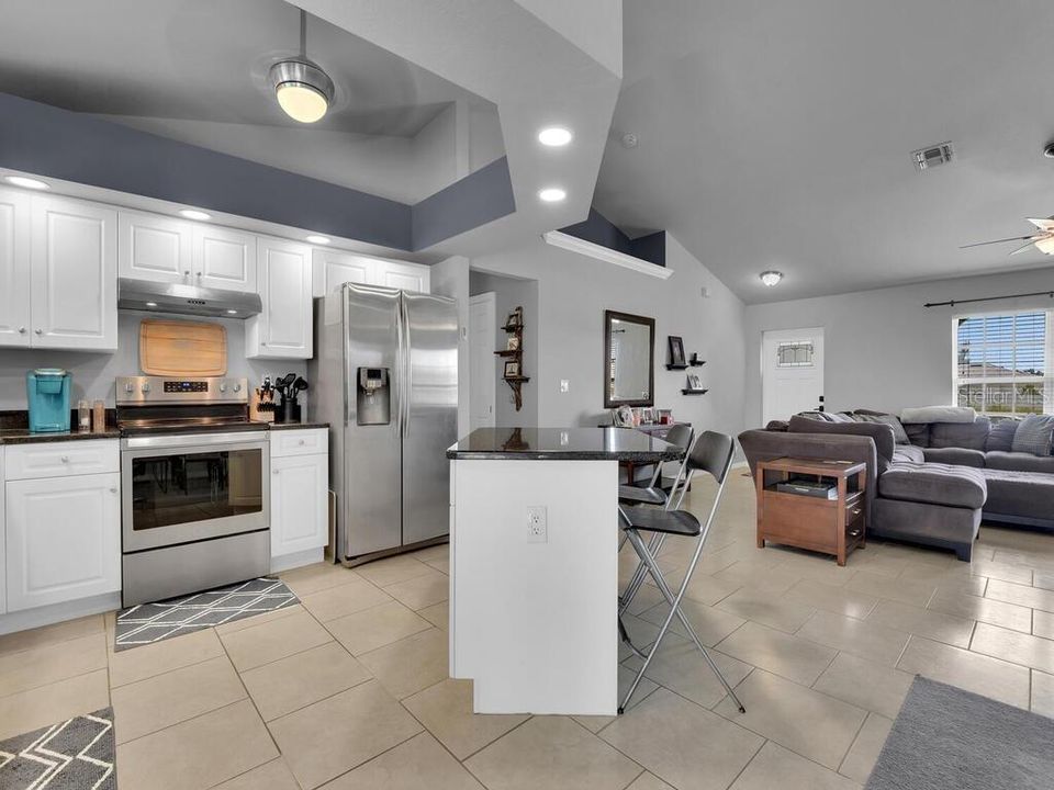 For Sale: $495,000 (4 beds, 2 baths, 1712 Square Feet)