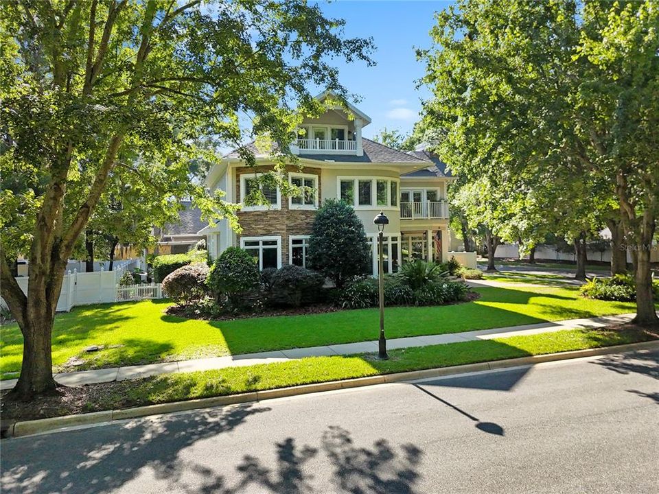 Active With Contract: $1,350,000 (5 beds, 4 baths, 4571 Square Feet)