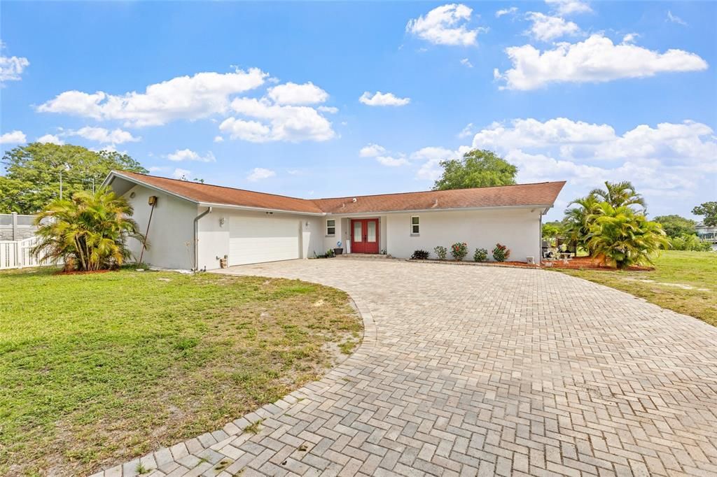 For Sale: $1,400,000 (4 beds, 2 baths, 2020 Square Feet)