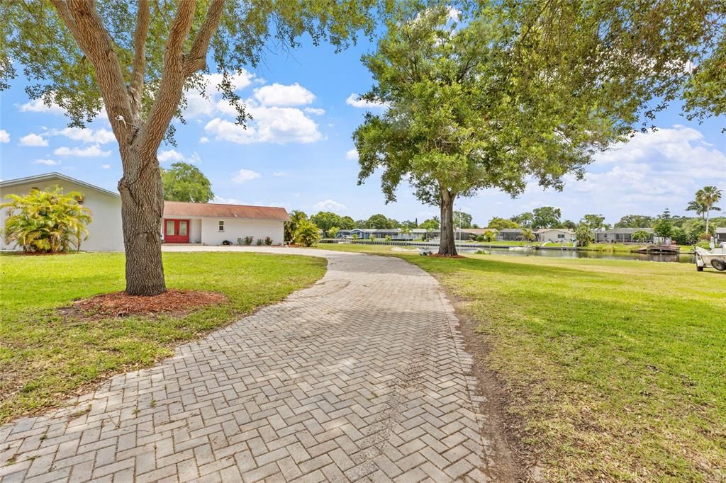 For Sale: $1,400,000 (4 beds, 2 baths, 2020 Square Feet)