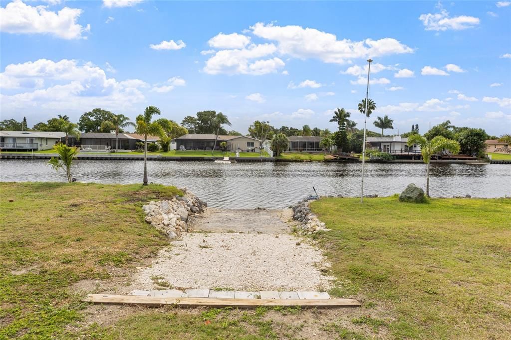 For Sale: $1,400,000 (4 beds, 2 baths, 2020 Square Feet)