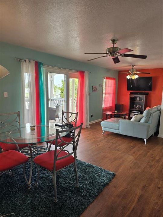 For Rent: $2,350 (1 beds, 1 baths, 823 Square Feet)