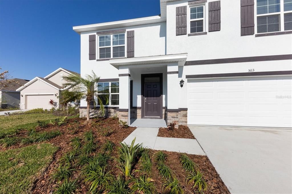 Active With Contract: $3,600 (5 beds, 3 baths, 2605 Square Feet)