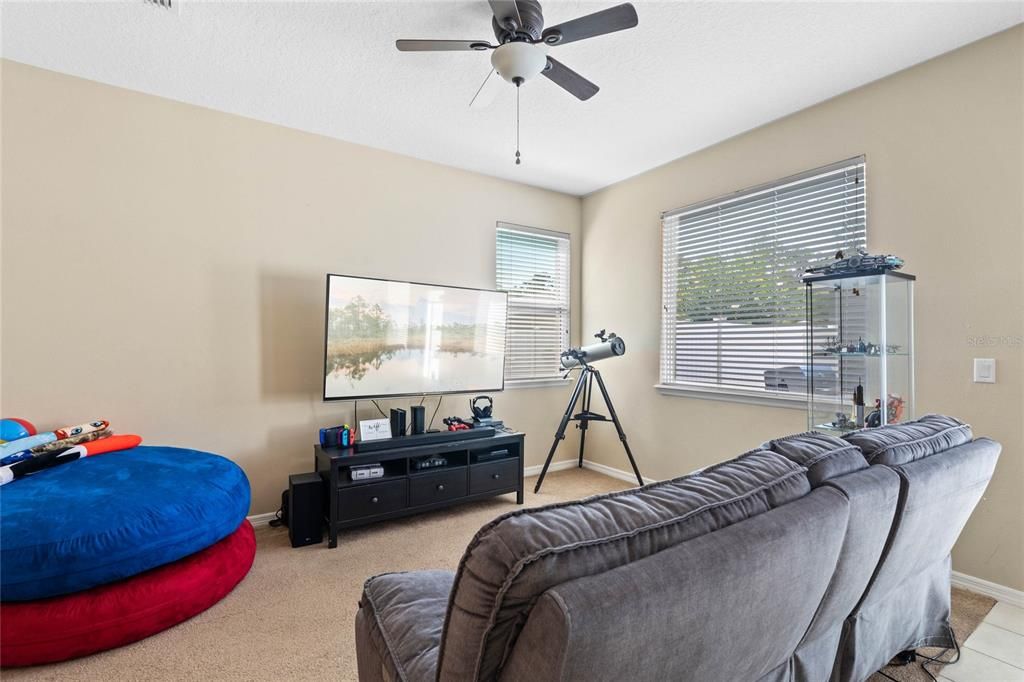 Active With Contract: $380,000 (3 beds, 2 baths, 1429 Square Feet)