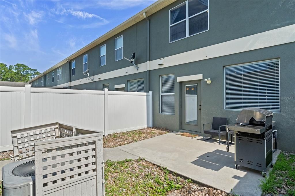 Active With Contract: $380,000 (3 beds, 2 baths, 1429 Square Feet)