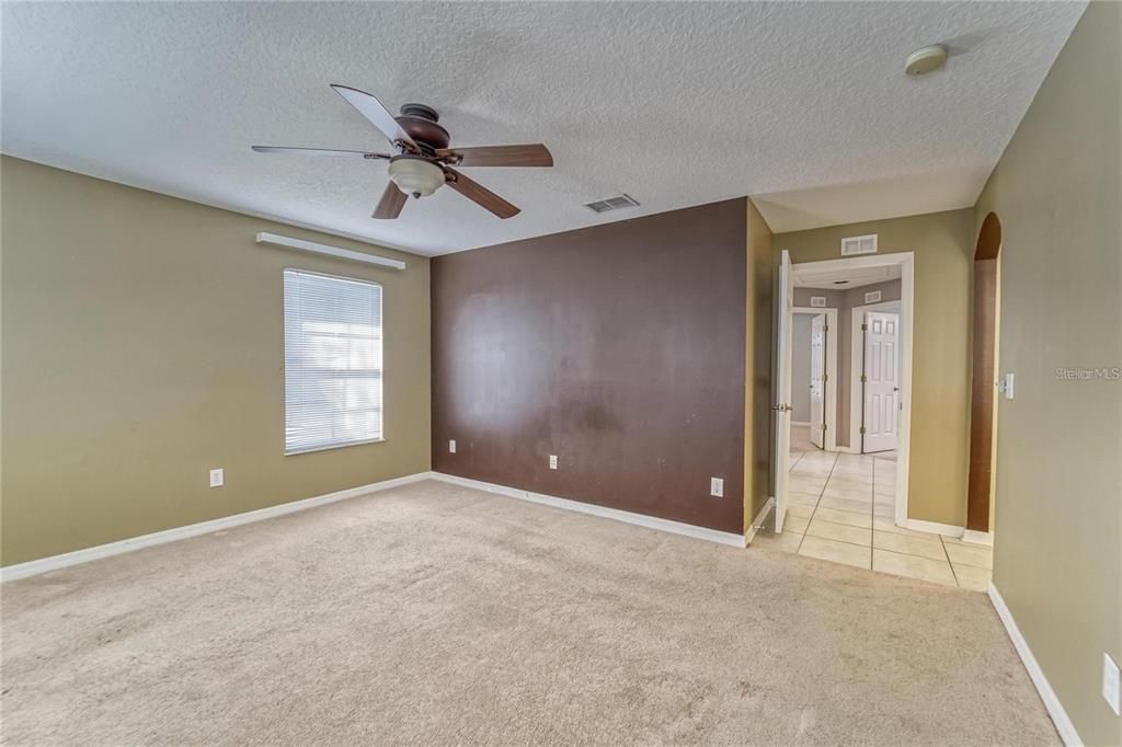 Active With Contract: $3,250 (4 beds, 3 baths, 2550 Square Feet)