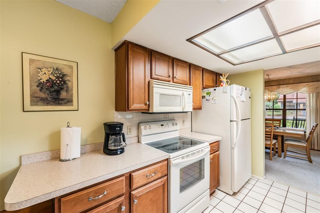 Active With Contract: $200,000 (2 beds, 2 baths, 1197 Square Feet)