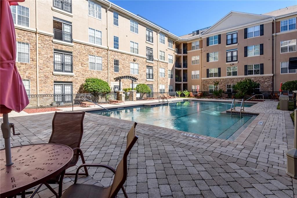 Active With Contract: $245,000 (1 beds, 1 baths, 792 Square Feet)