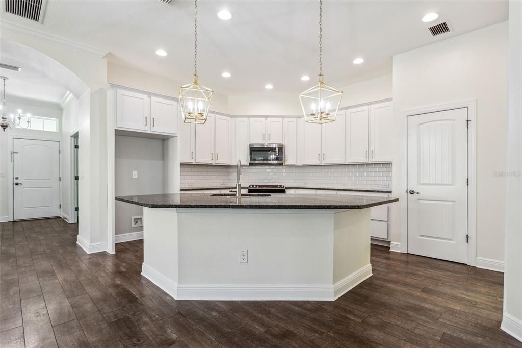 Active With Contract: $3,250 (4 beds, 3 baths, 2838 Square Feet)