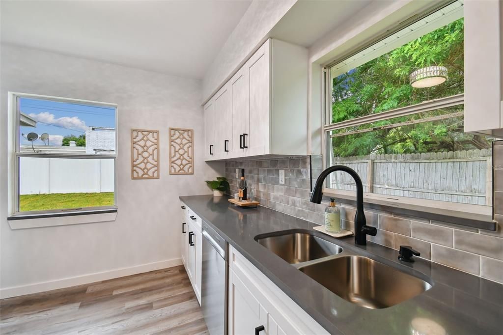 Active With Contract: $459,000 (3 beds, 2 baths, 1301 Square Feet)