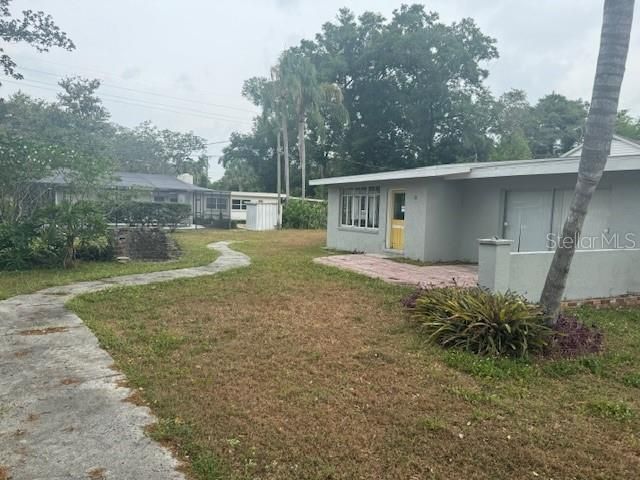 Recently Sold: $320,000 (4 beds, 2 baths, 2635 Square Feet)