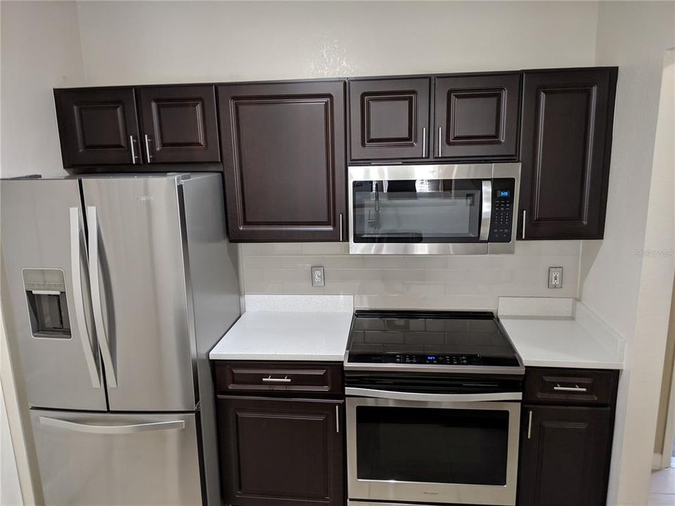 For Rent: $2,350 (2 beds, 2 baths, 1024 Square Feet)