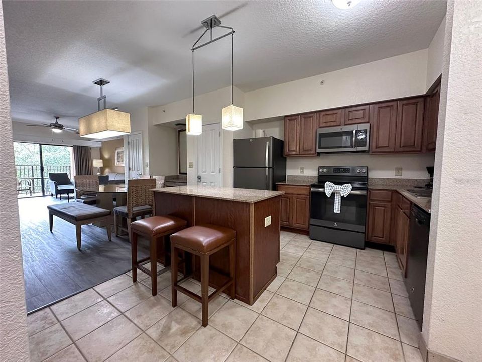 For Sale: $284,500 (3 beds, 2 baths, 1200 Square Feet)