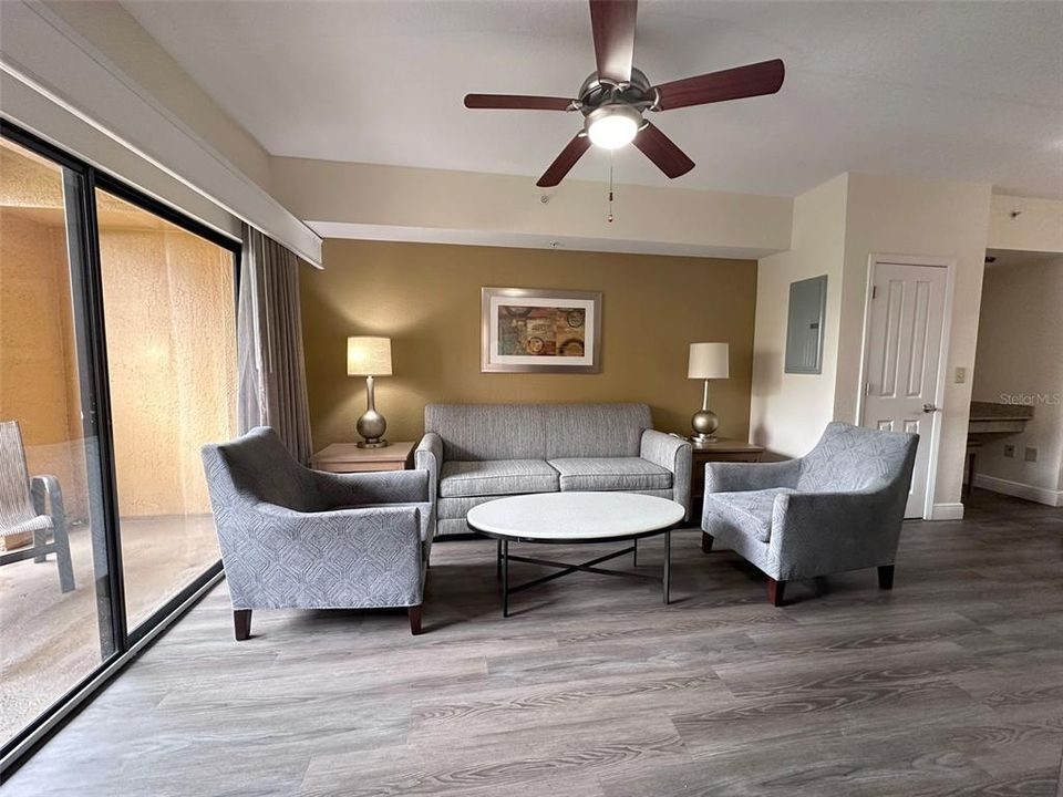 For Sale: $284,500 (3 beds, 2 baths, 1200 Square Feet)