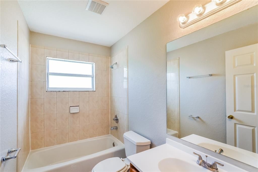 最近租的: $1,685 (3 贝兹, 2 浴室, 1560 平方英尺)