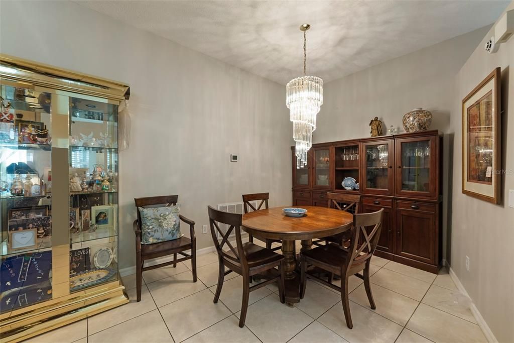 Active With Contract: $600,000 (4 beds, 3 baths, 2694 Square Feet)