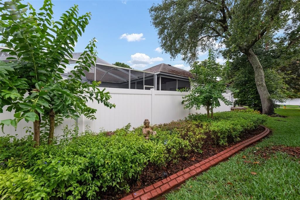 Active With Contract: $600,000 (4 beds, 3 baths, 2694 Square Feet)