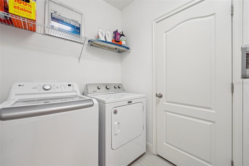 Upstairs utility room, washer & dryer convey!