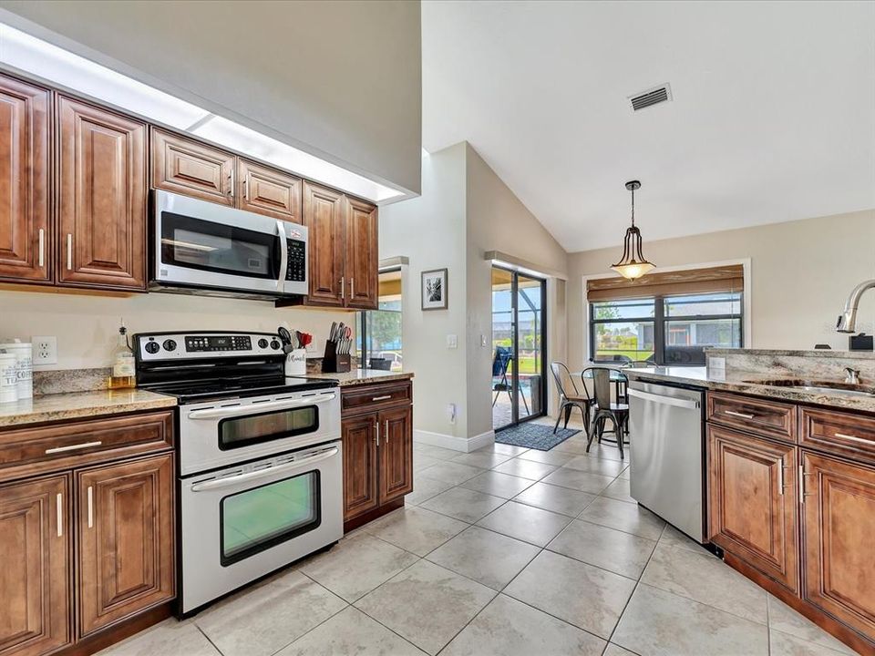 For Sale: $430,000 (3 beds, 2 baths, 1756 Square Feet)