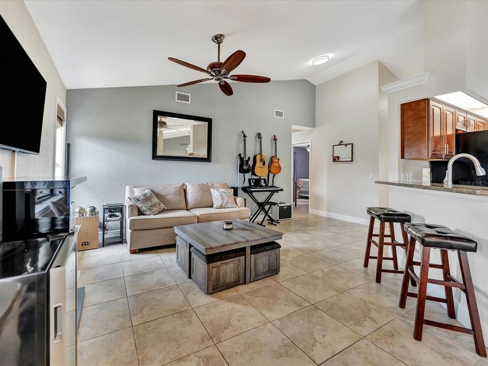 For Sale: $430,000 (3 beds, 2 baths, 1756 Square Feet)