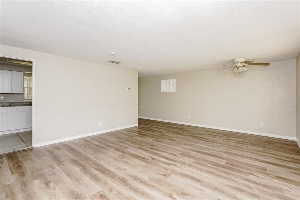 For Rent: $1,810 (3 beds, 2 baths, 1170 Square Feet)