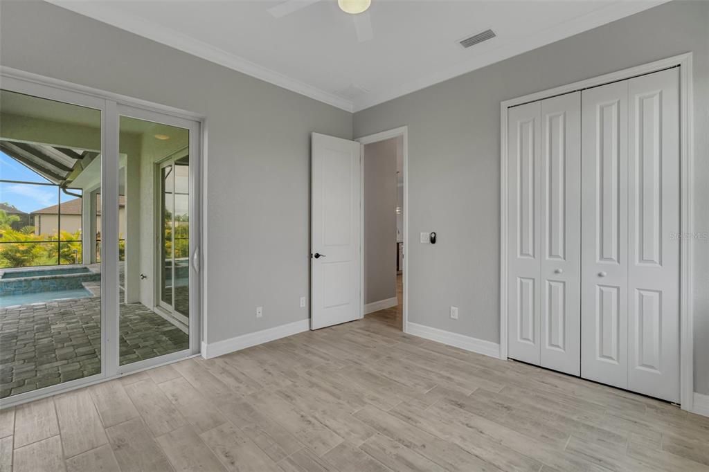 Active With Contract: $594,000 (3 beds, 2 baths, 2085 Square Feet)