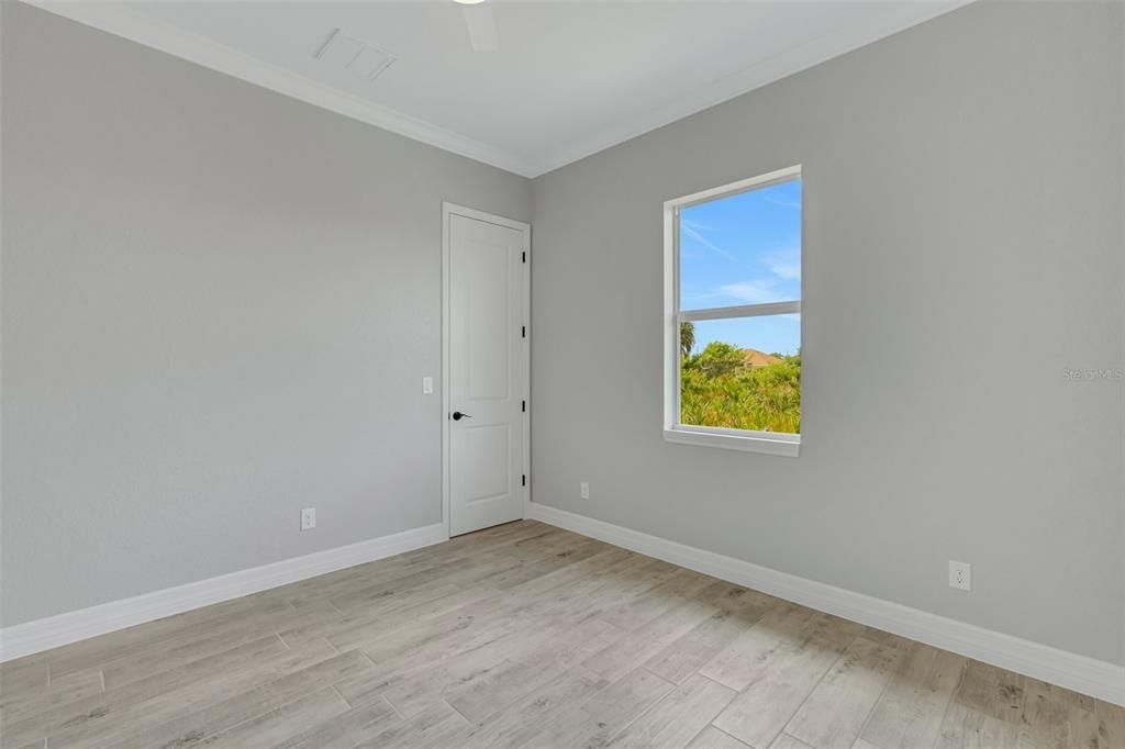 Active With Contract: $594,000 (3 beds, 2 baths, 2085 Square Feet)