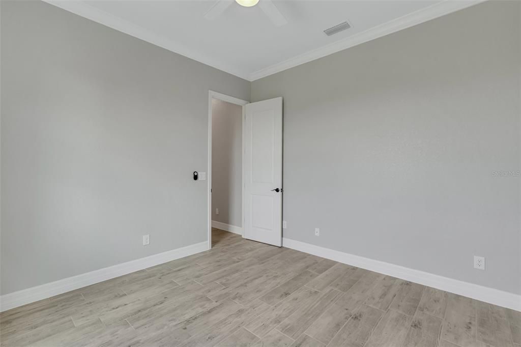 Active With Contract: $594,000 (3 beds, 2 baths, 2085 Square Feet)