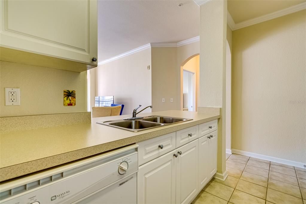 Recently Rented: $1,445 (1 beds, 1 baths, 660 Square Feet)